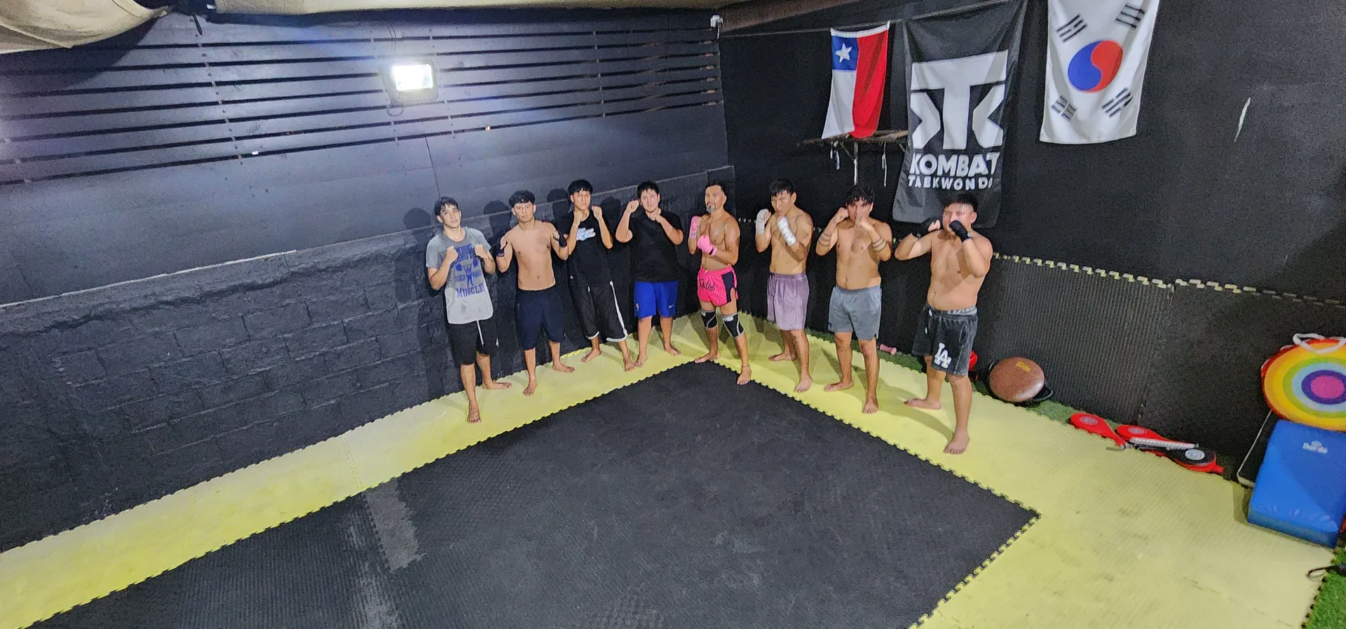 Entrenamiento de artes marciales en Alkano